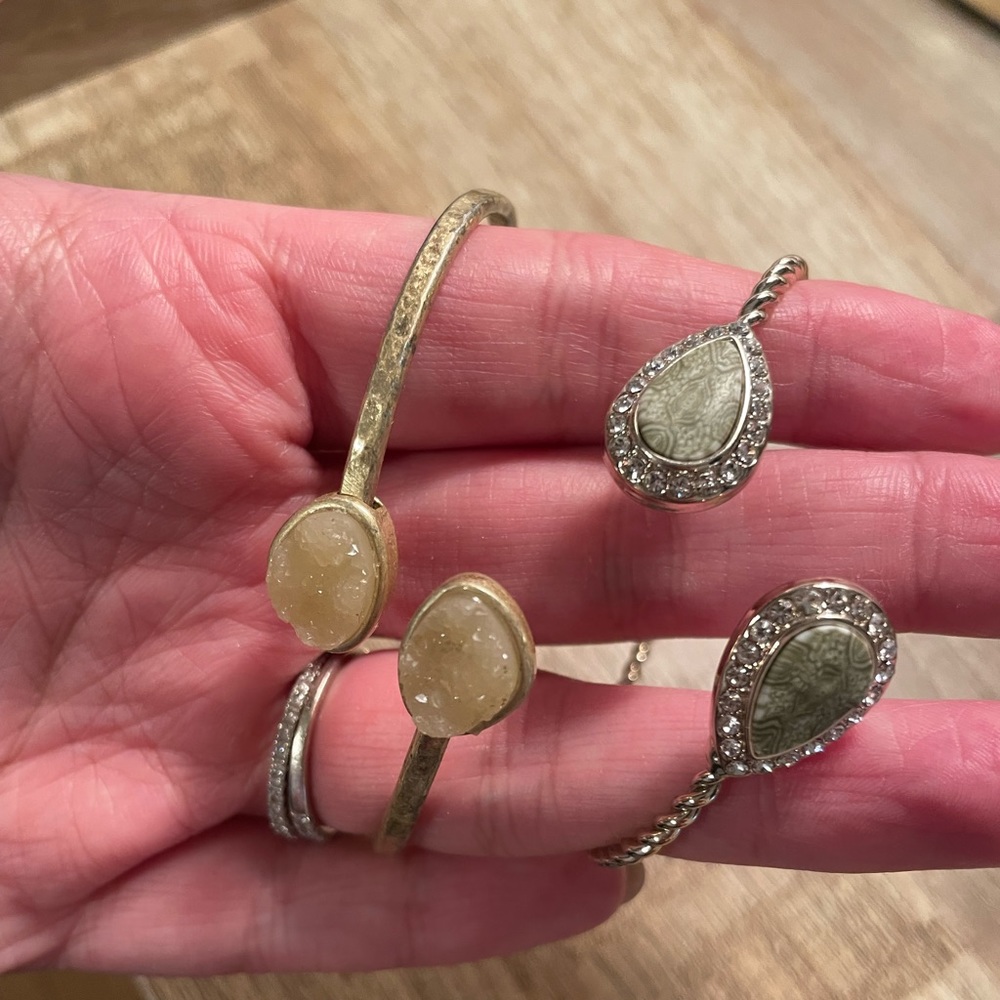 Adjustable bracelets